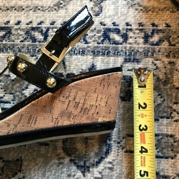 DEXTER: Fun and Spunky Gold Stud and Cork Wedge - Picture 8 of 8